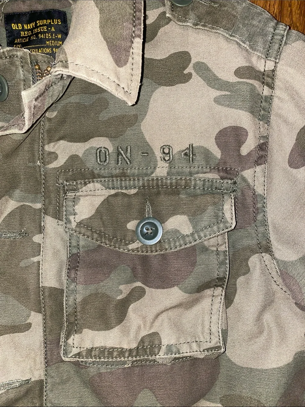Boys Medium Old Navy Army fleece lined camo coat.